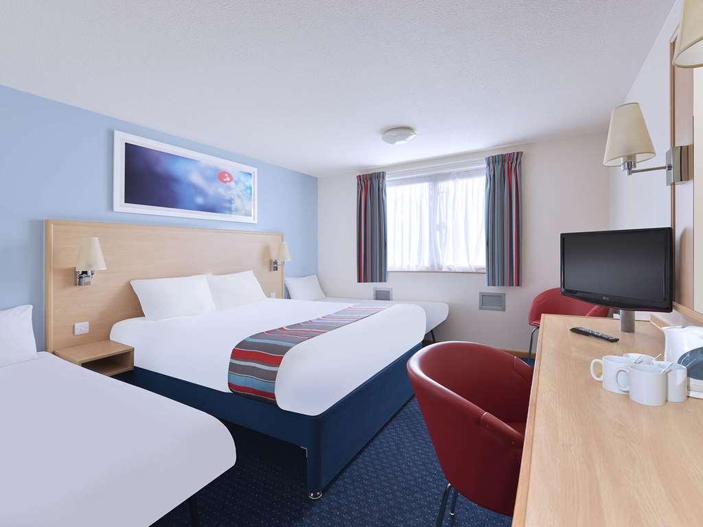 Travelodge Northampton Upton Way Phòng bức ảnh